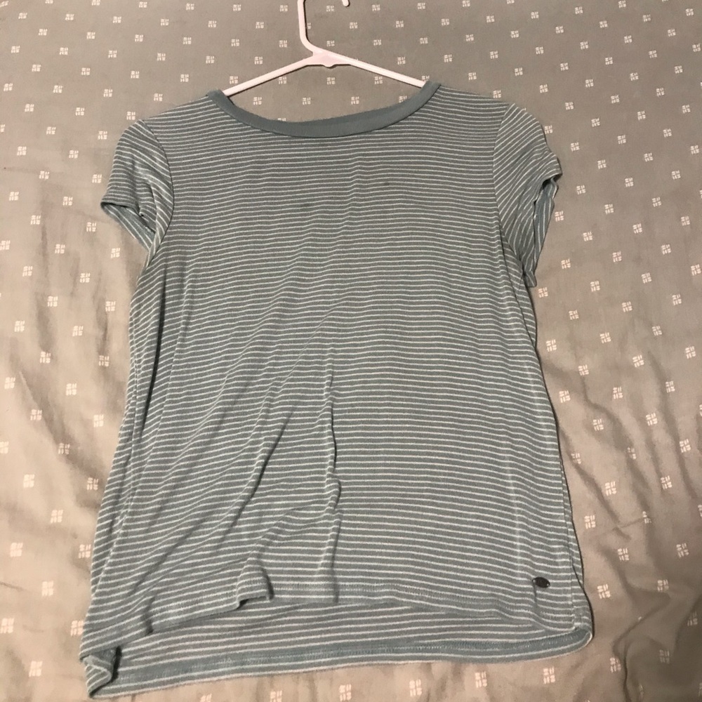 american eagle tee!